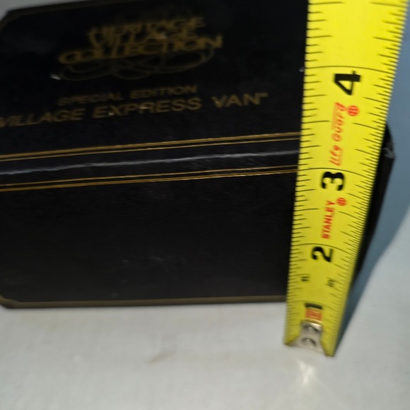 Department 56 Dickens Village VILLAGE EXPRESS VAN‎ - Special Edition #58653 - Picture 14 of 15